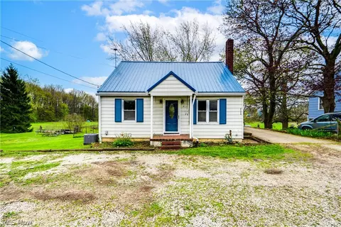 3136 Mount Pleasant NW, North Canton, OH 44720