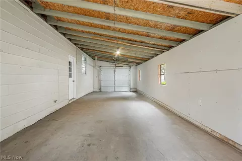 Exterior - 901 Jean Ave, Akron, OH 44310 photo 4 of 8