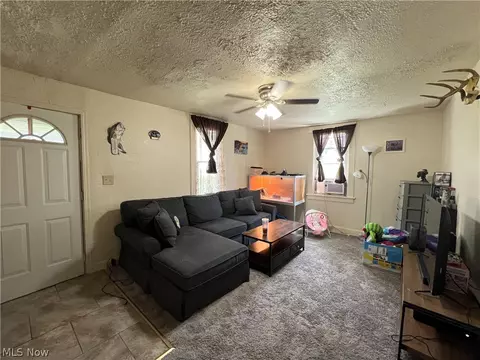 101 Shields Rd, Boardman, OH 44512 photo 3