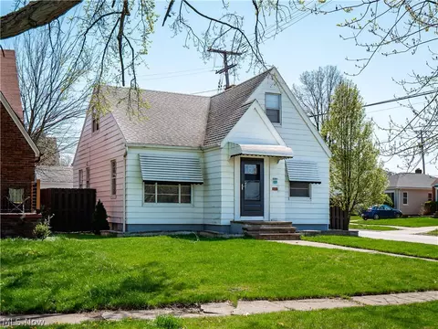 6169 Allanwood Dr, Parma, OH 44129
