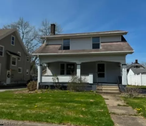 516 Oak Knoll Ave SE, Warren, OH 44483