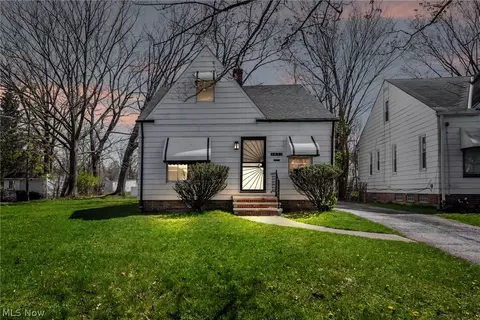 5437 Grasmere Ave, Maple Heights, OH 44137