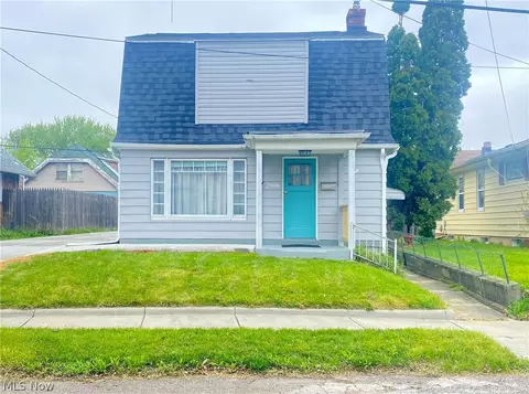 2806 Cypress Ave, Cleveland, OH 44109