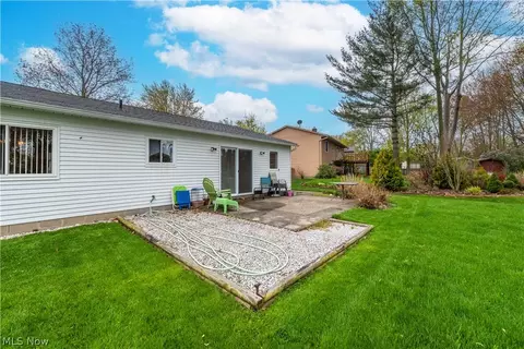 Exterior - 6120 Brambleside Ln, Mentor, OH 44060 photo 5 of 13