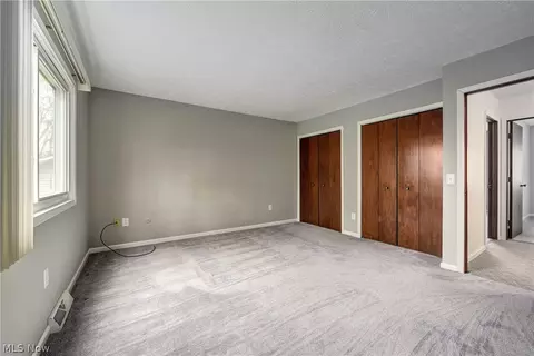 Bedroom - 6120 Brambleside Ln, Mentor, OH 44060 photo 2 of 6