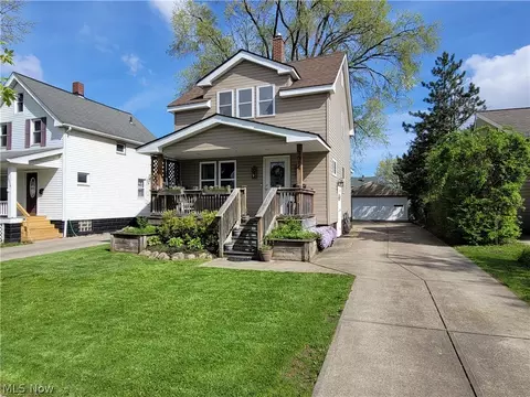 3014 Lincoln Ave, Parma, OH 44134