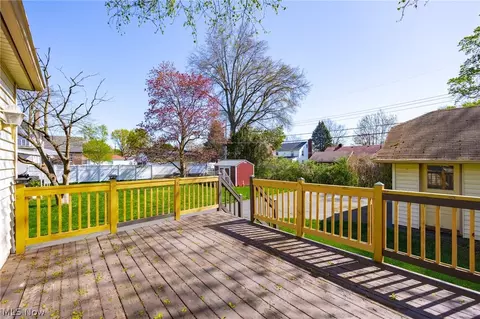 Exterior - 142 Harter Ave NW, Canton, OH 44708 photo 6 of 6