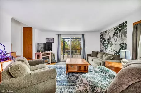3835 Hillside Rd, Seven Hills, OH 44131 photo 6