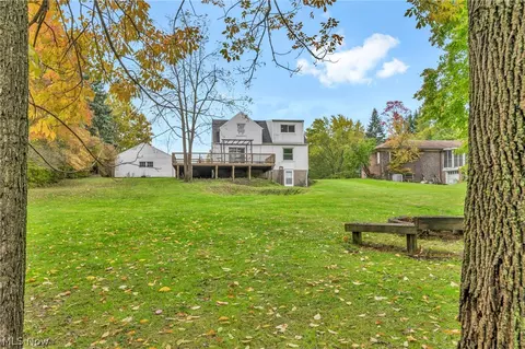 3835 Hillside Rd, Seven Hills, OH 44131 photo 3