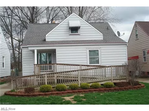5929 E 135th St, Garfield Heights, OH 44125