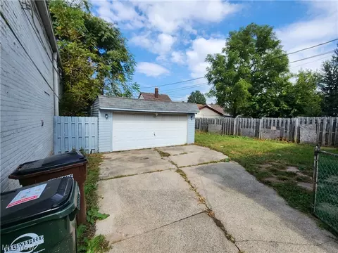 7202 Snow Rd, Parma, OH 44129 photo 13