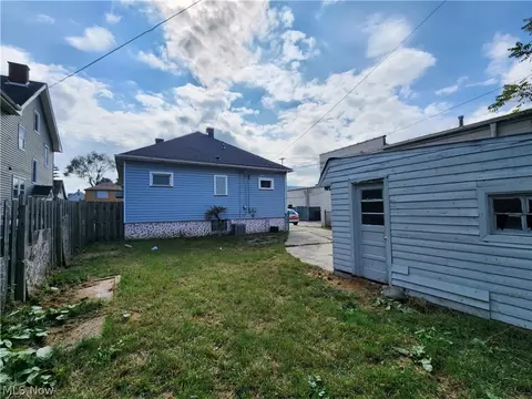 7202 Snow Rd, Parma, OH 44129 photo 12