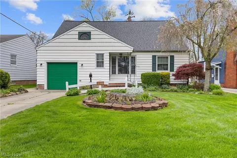 7540 Farnum Ave, Middleburg Heights, OH 44130