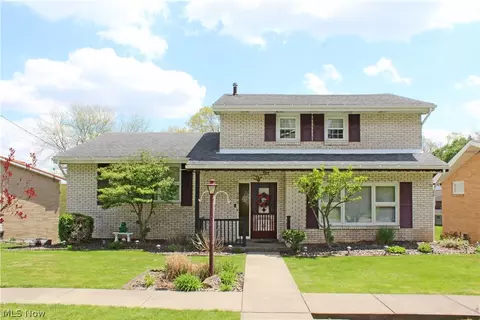 109 Sherwood Ave, Weirton, WV 26062