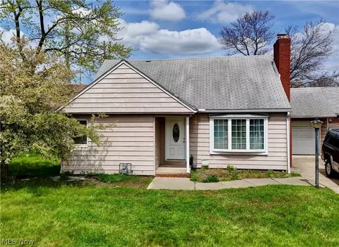 919 Milford St NE, Canton, OH 44714