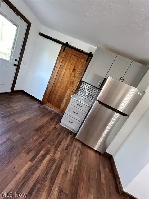 Entry Way - 9116 N Main St, Windham, OH 44288 photo 6 of 8