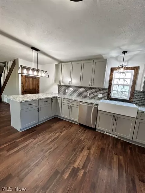 Kitchen - 9116 N Main St, Windham, OH 44288 photo 4 of 6