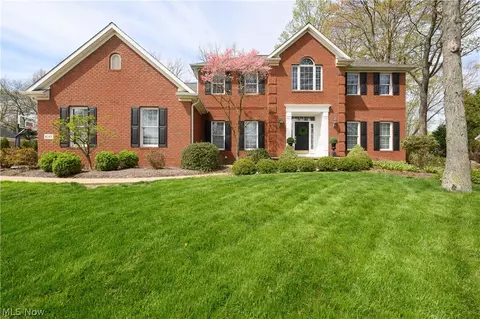 6347 Meadowsweet Ave NW, Canton, OH 44718