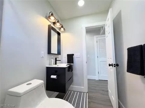Bath - 2048 E 37th St, Lorain, OH 44055 photo 2 of 3
