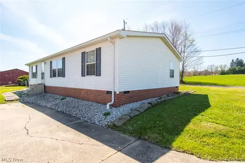 10820 Salem Warren Rd, Salem, OH 44460