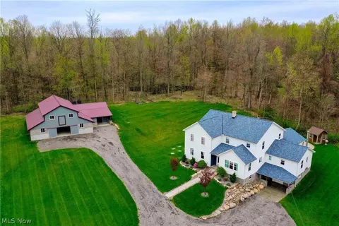 14730 Durkee Rd, Burton, OH 44021