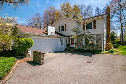 4612 Mackall Rd, South Euclid, OH 44121