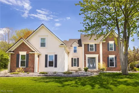 31726 Maritime Ct, Avon Lake, OH 44012