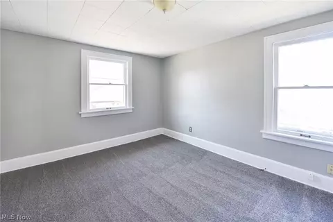 2569 Edwin Ave, Akron, OH 44314 photo 19