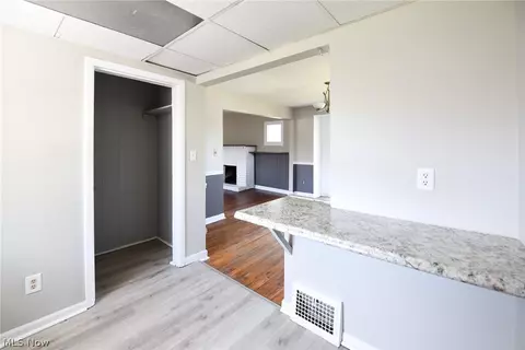 2569 Edwin Ave, Akron, OH 44314 photo 14