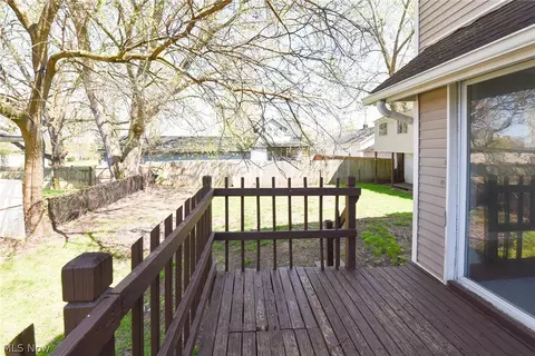 2569 Edwin Ave, Akron, OH 44314 photo 5