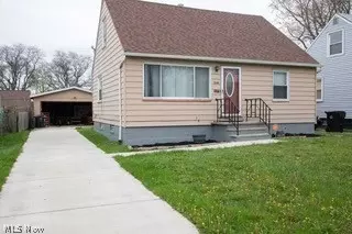 15001 Lotus Dr, Cleveland, OH 44128