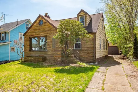 1330 22nd St NE, Canton, OH 44714