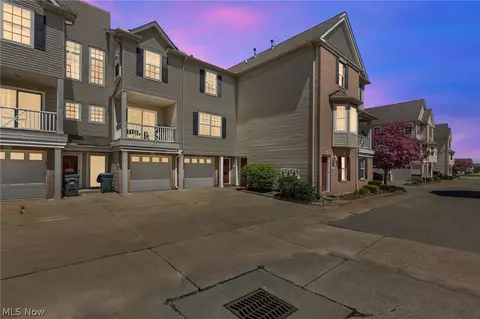808 Tollis, Broadview Heights, OH 44147