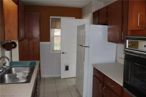 Kitchen - 110 Ansel Ave, Akron, OH 44312 photo 3 of 4