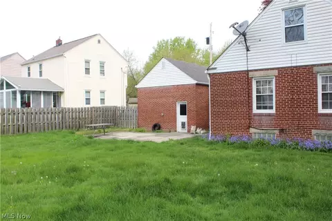 Exterior - 110 Ansel Ave, Akron, OH 44312 photo 5 of 6