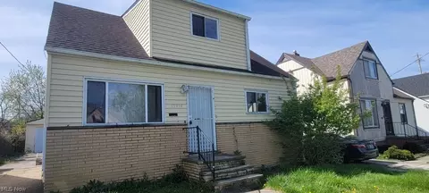 15914 Clearview Ave, Cleveland, OH 44128