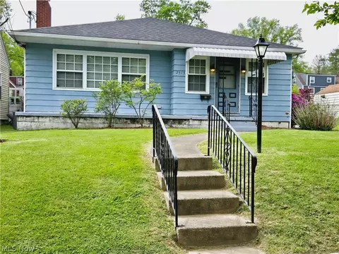 2513 Liberty St, Parkersburg, WV 26101