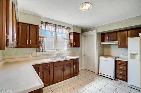 651 Hazel Ave, Lima, OH 45801 photo 7