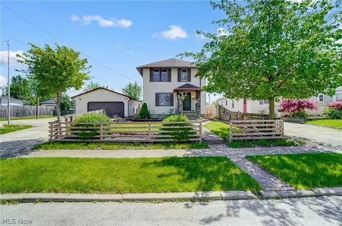 651 Hazel Ave, Lima, OH 45801 photo 2