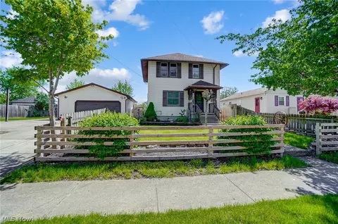 651 Hazel Ave, Lima, OH 45801