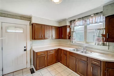 651 Hazel Ave, Lima, OH 45801 photo 9