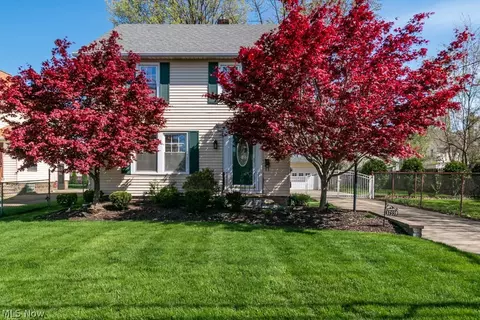 37559 2nd St, Willoughby, OH 44094
