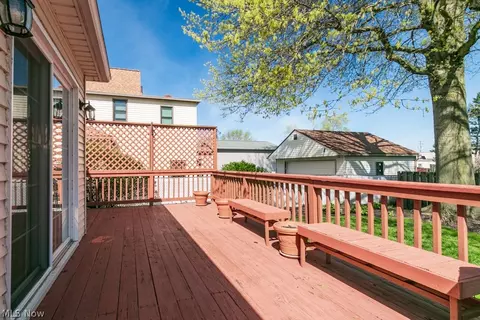 Exterior - 37559 2nd St, Willoughby, OH 44094 photo 6 of 16
