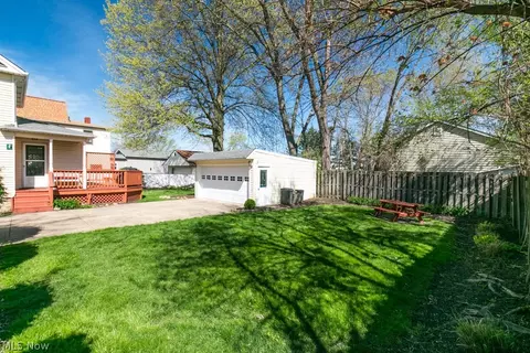 Exterior - 37559 2nd St, Willoughby, OH 44094 photo 10 of 16