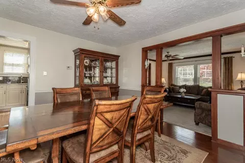 Dining - 37559 2nd St, Willoughby, OH 44094 photo 4 of 8
