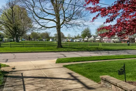 Exterior - 37559 2nd St, Willoughby, OH 44094 photo 15 of 16
