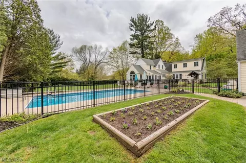 2534 Dodd Rd, Willoughby Hills, OH 44094 photo 42