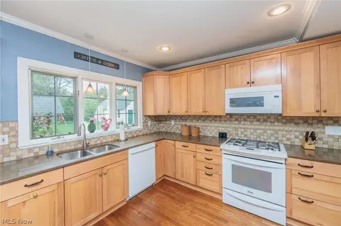 2534 Dodd Rd, Willoughby Hills, OH 44094 photo 17
