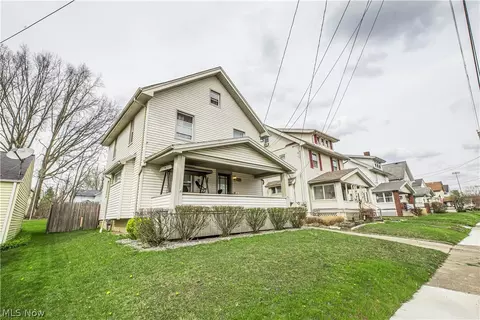 252 E 2nd St, Girard, OH 44420 photo 23