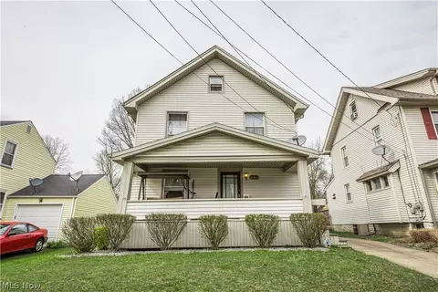 252 E 2nd St, Girard, OH 44420